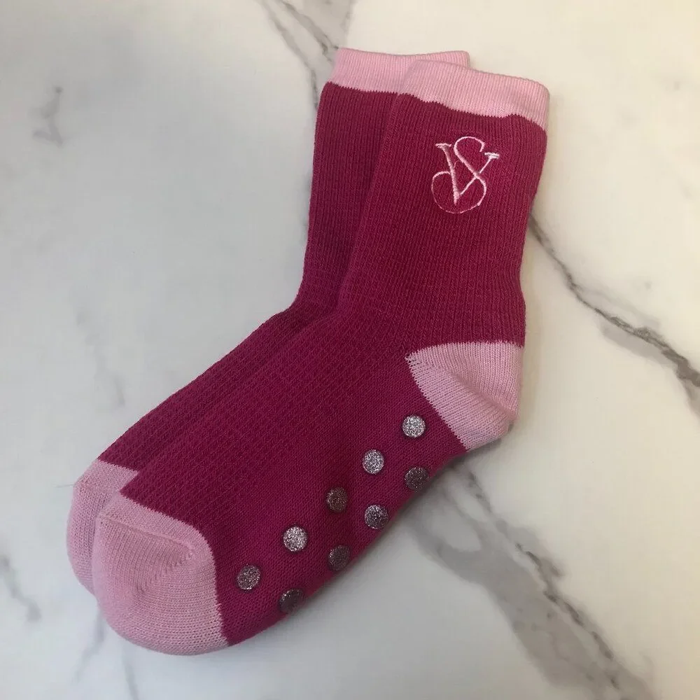 Victoria's Secret Cozy Slipper Socks Brand New Color Pink